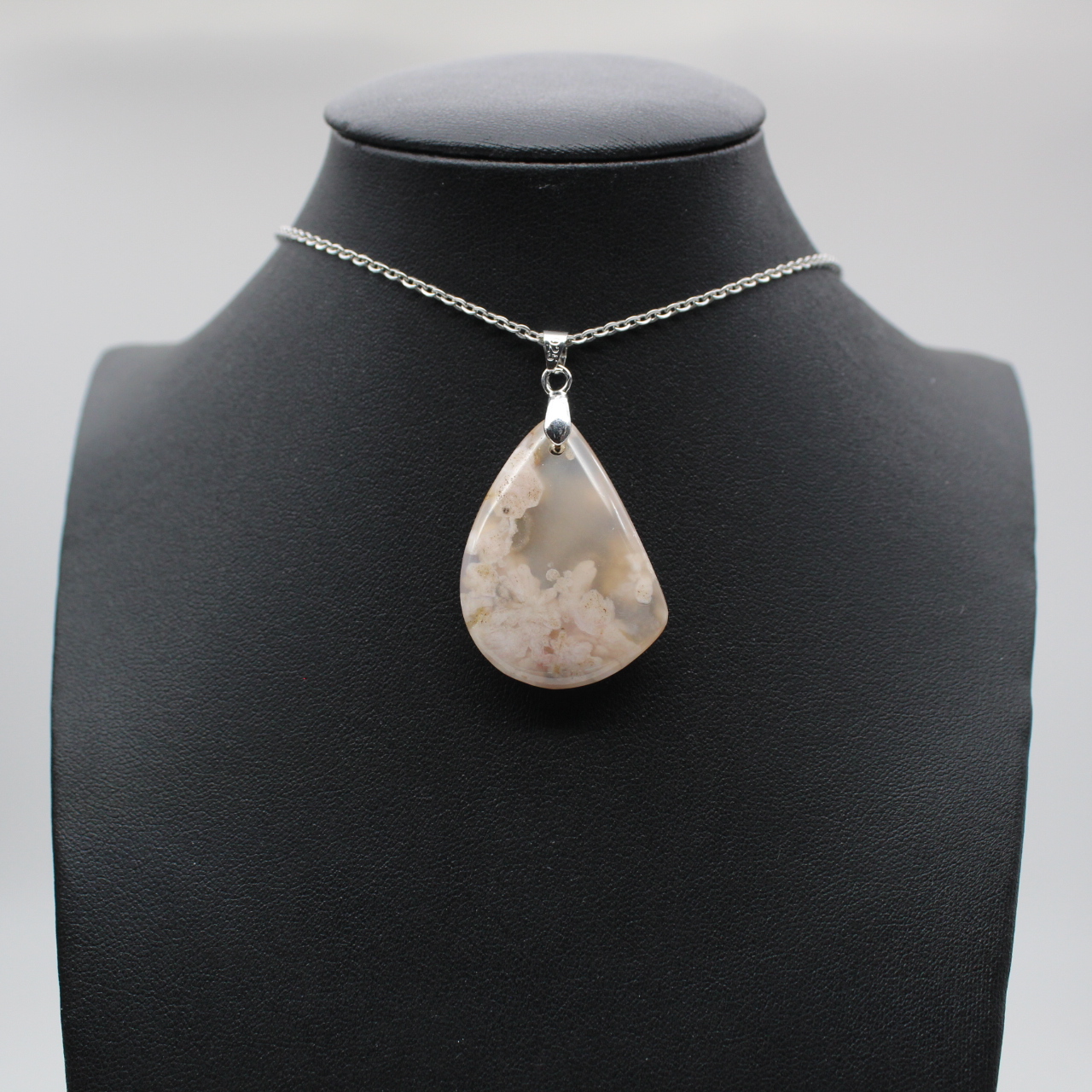 Teardrop Flower Agate Pendant
