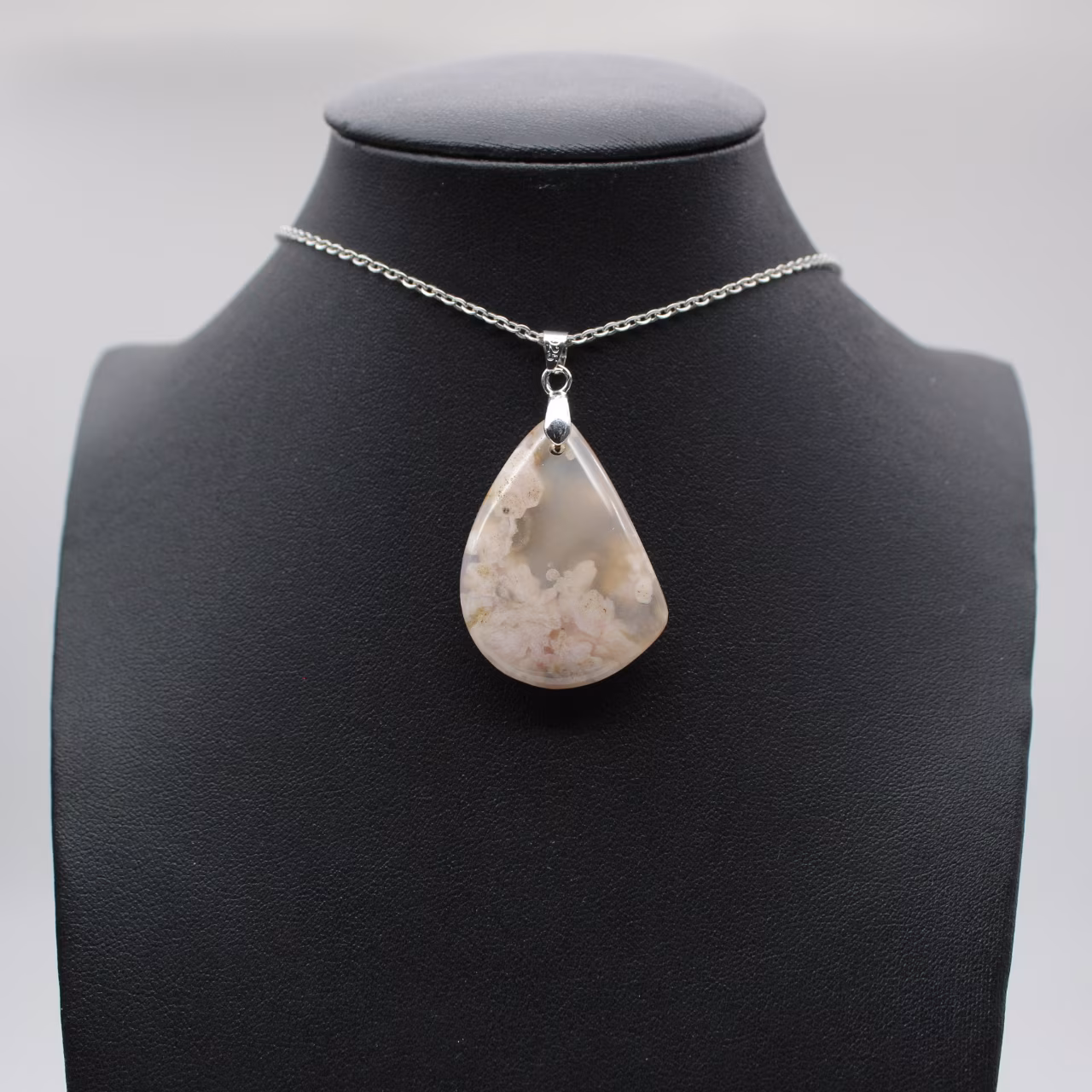 Teardrop Flower Agate Pendant