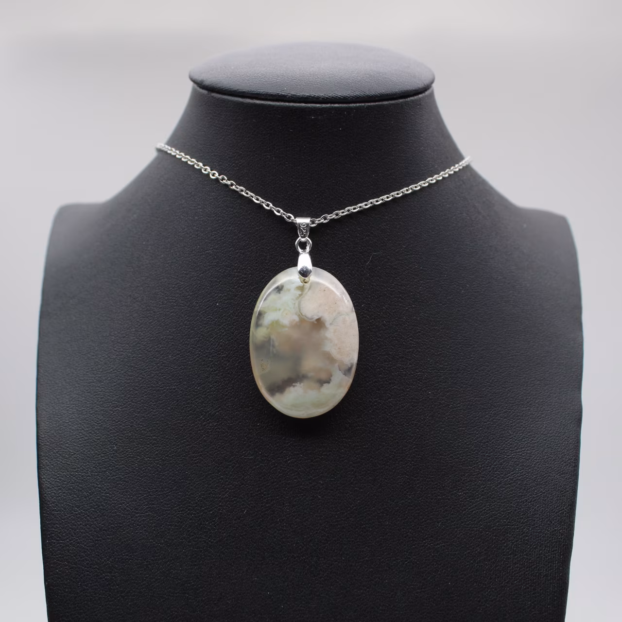 Oval Flower Agate Pendant