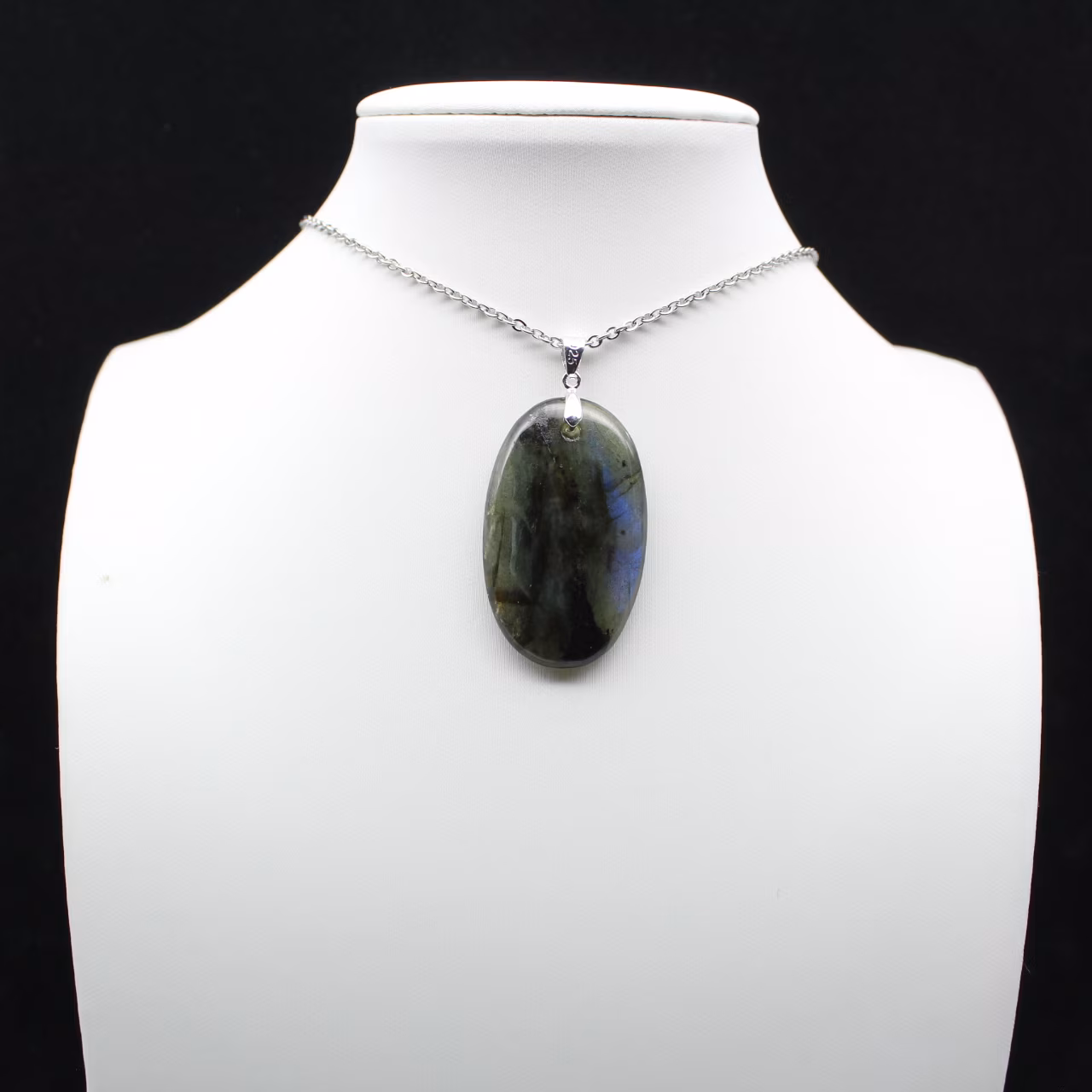 Labradorite Oval Pendant