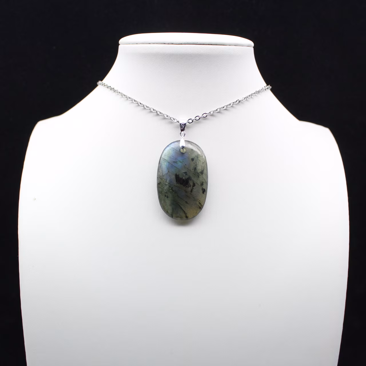 Labradorite Oval Pendant