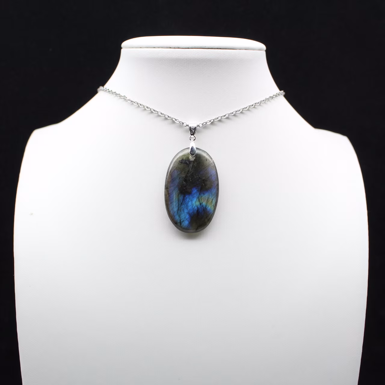 Labradorite Oval Pendant