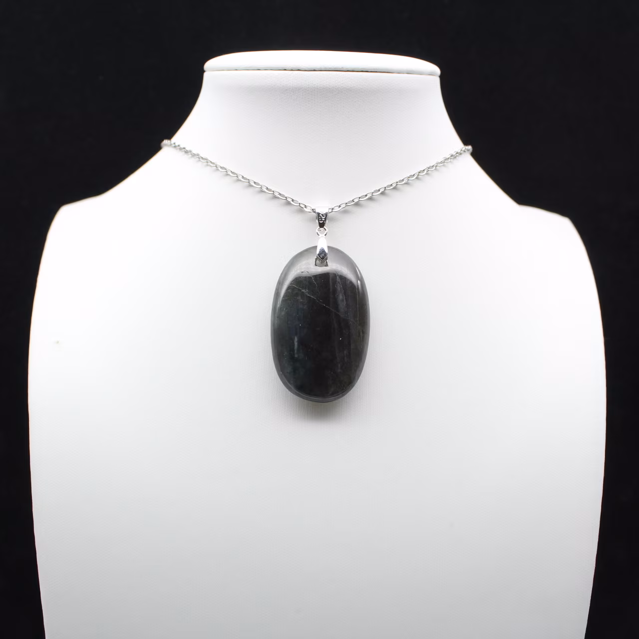 Labradorite Oval Pendant