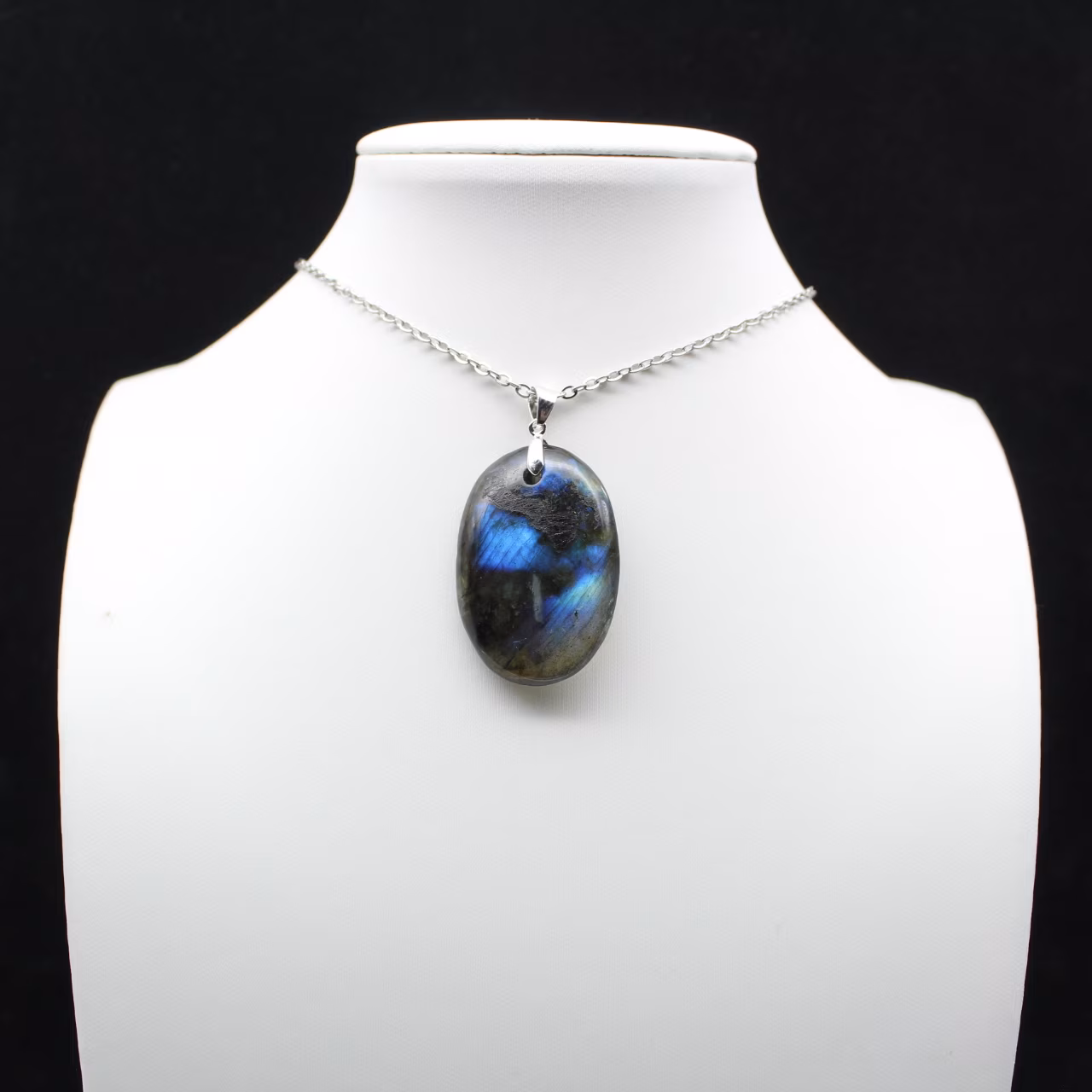 Labradorite Oval Pendant