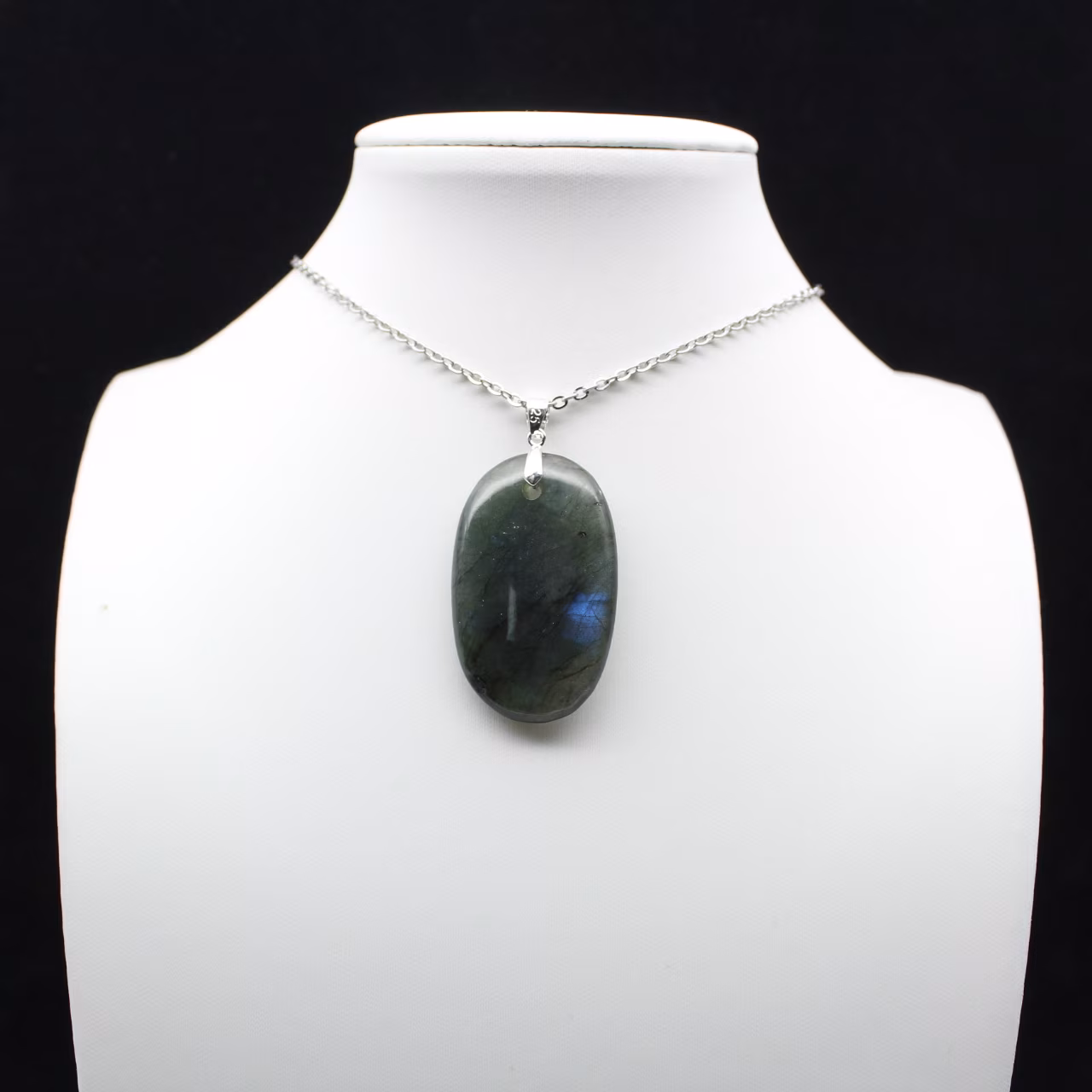 Labradorite Oval Pendant