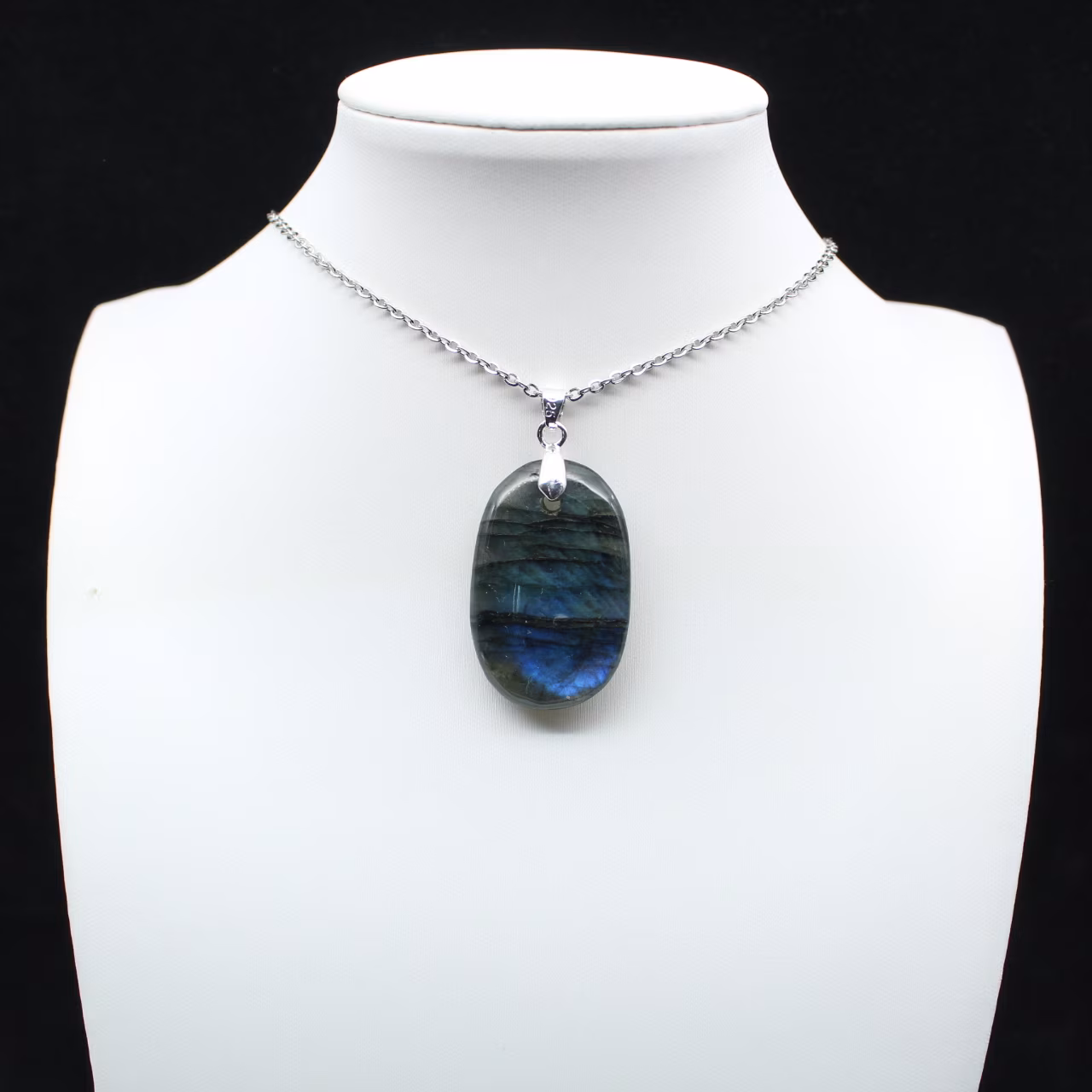 Labradorite Oval Pendant