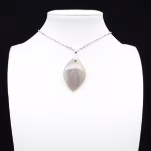 Banded agate pendant