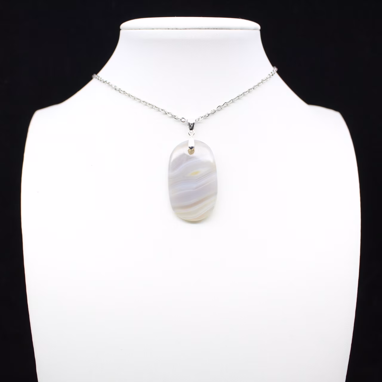 Banded agate pendant
