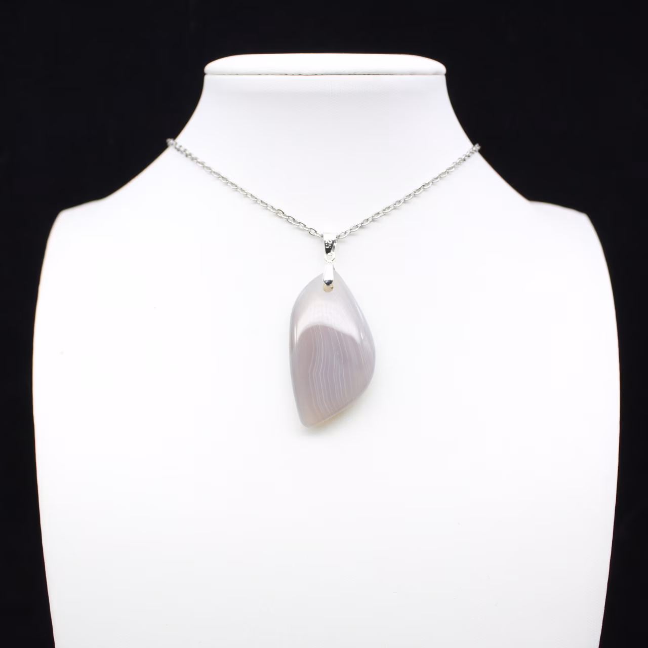 Banded agate pendant