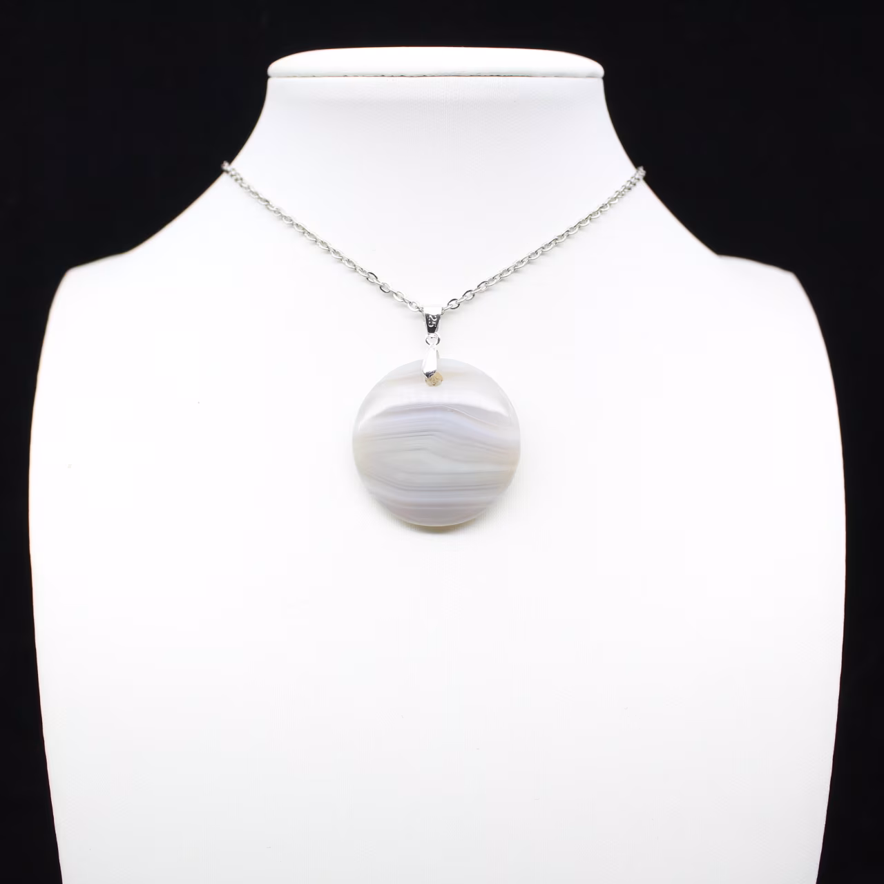 Banded agate pendant