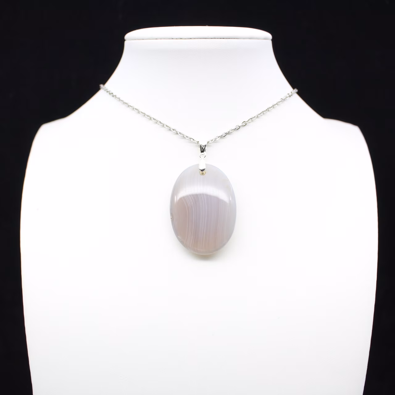 Banded agate pendant