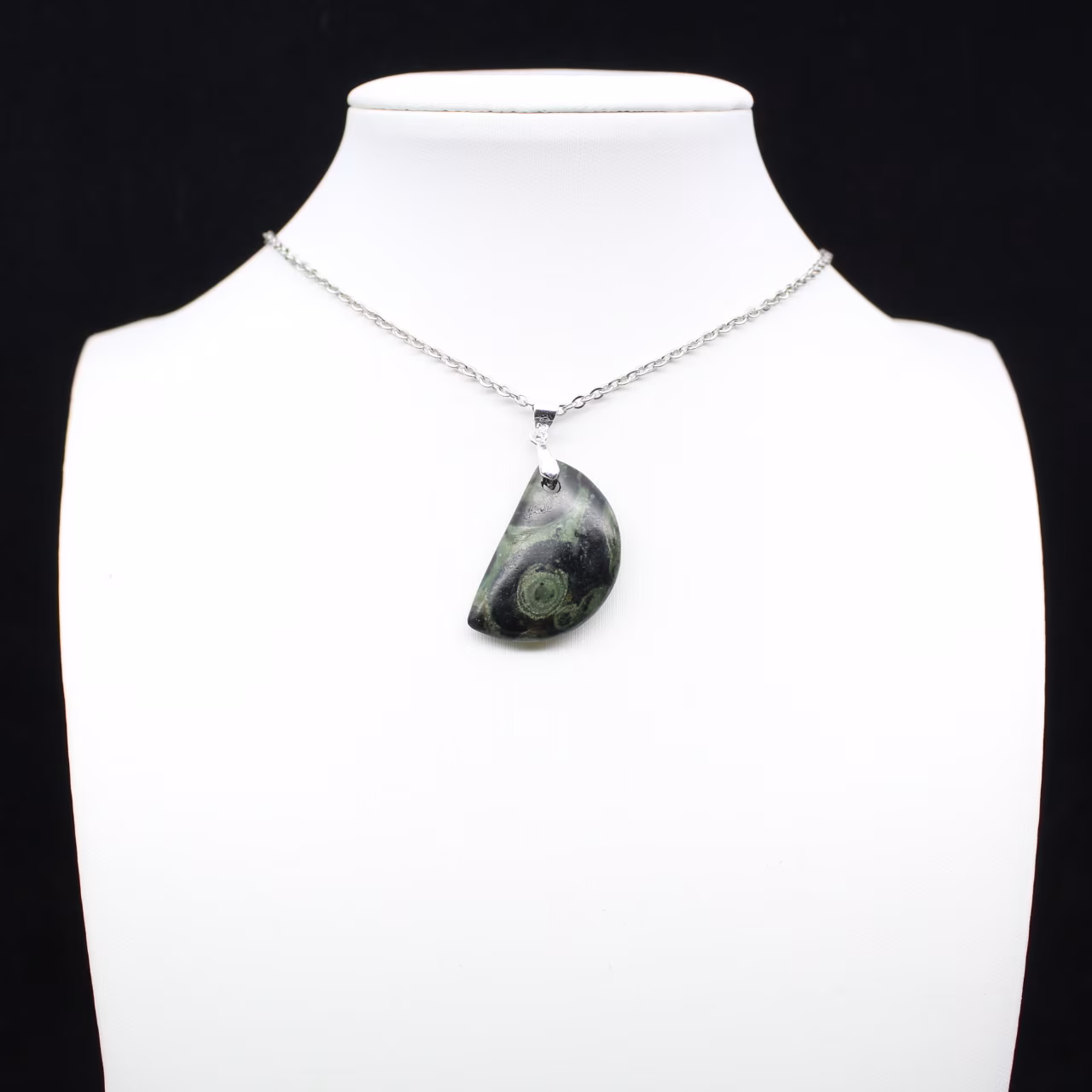 Moon-shaped Kambamba Jasper pendant