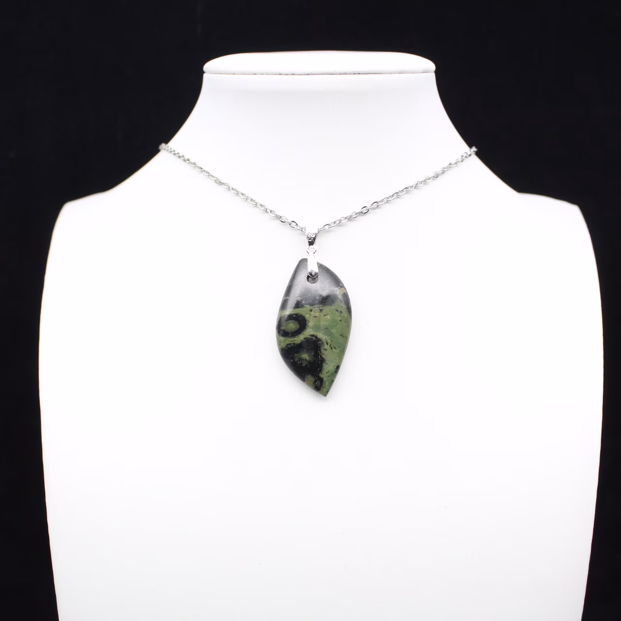 Kambamba Jasper Leaf Pendant