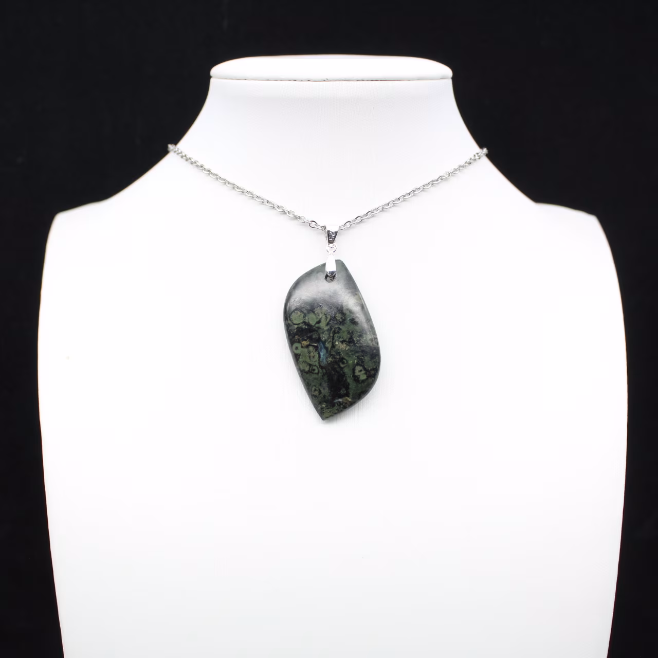 Kambamba Jasper Flame Pendant