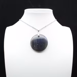 Round labradorite pendant