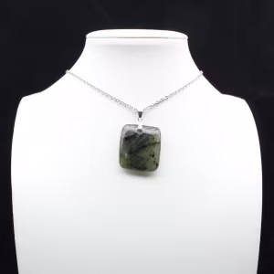 Square pendant in labradorite from Madagascar