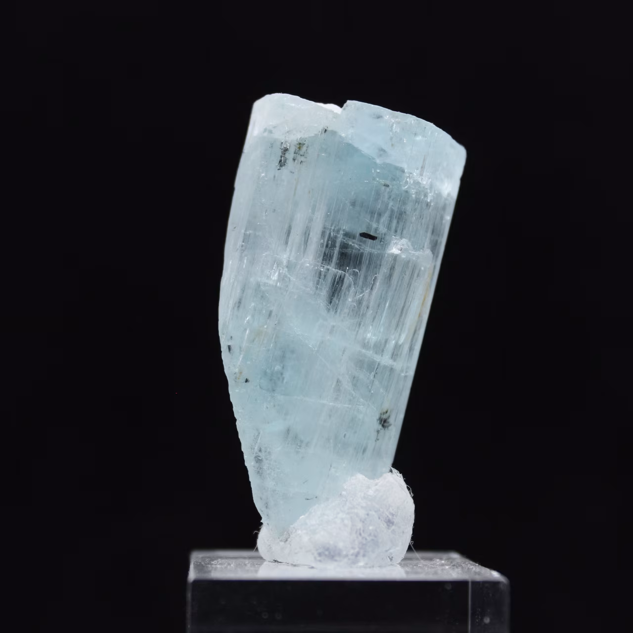 Aquamarine crystal