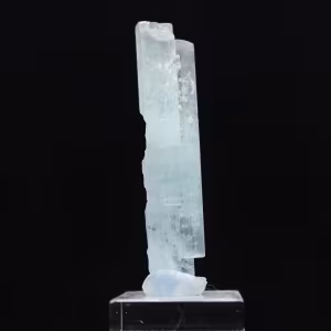 Aquamarine crystal