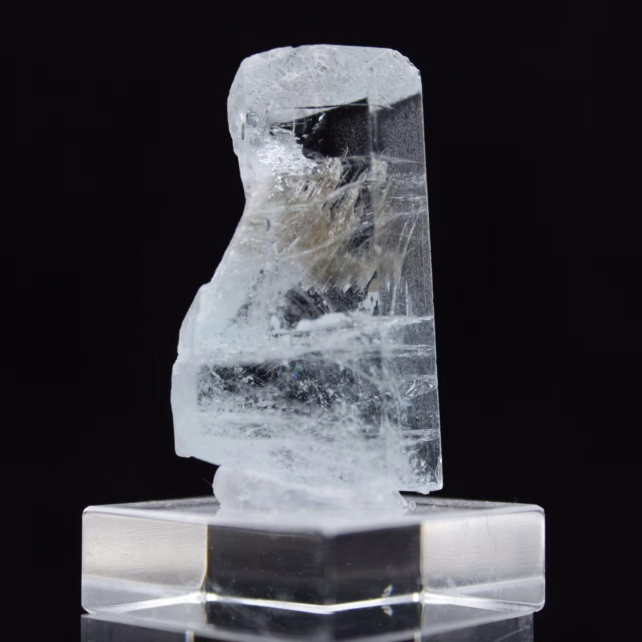 Aquamarine crystal