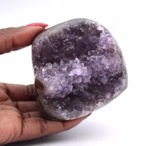 Brazilian Amethyst Geode: Decoration and Mineralogy