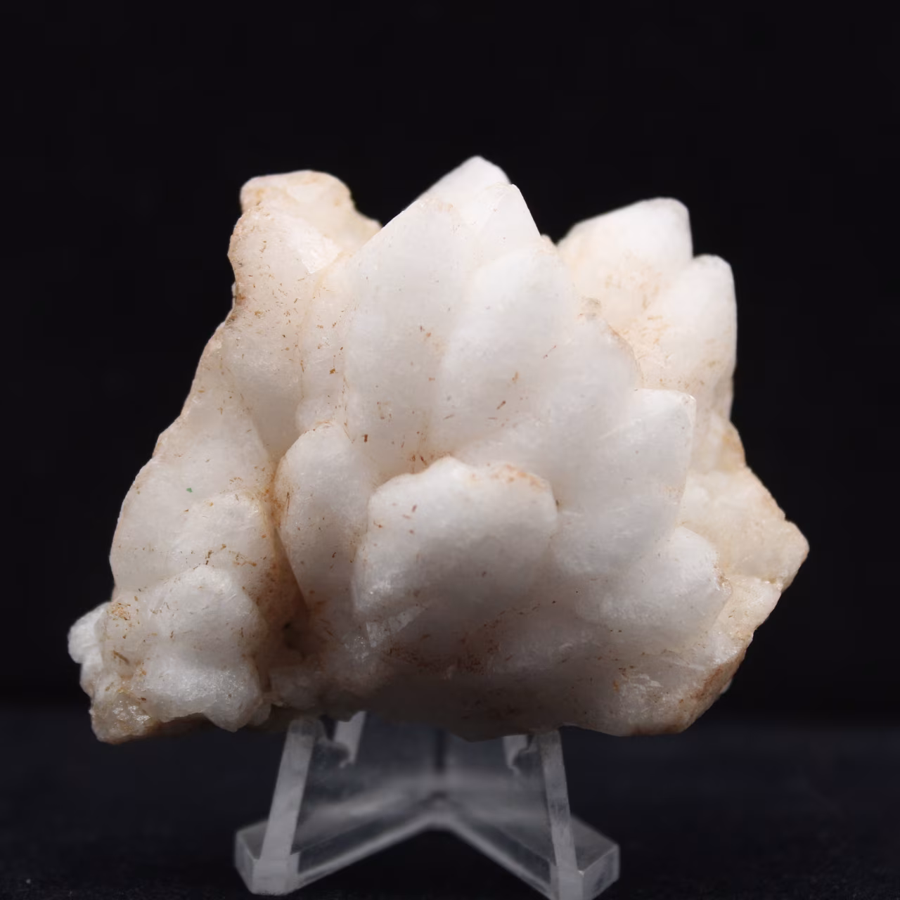 Moroccan flower quartz with elongated crystals