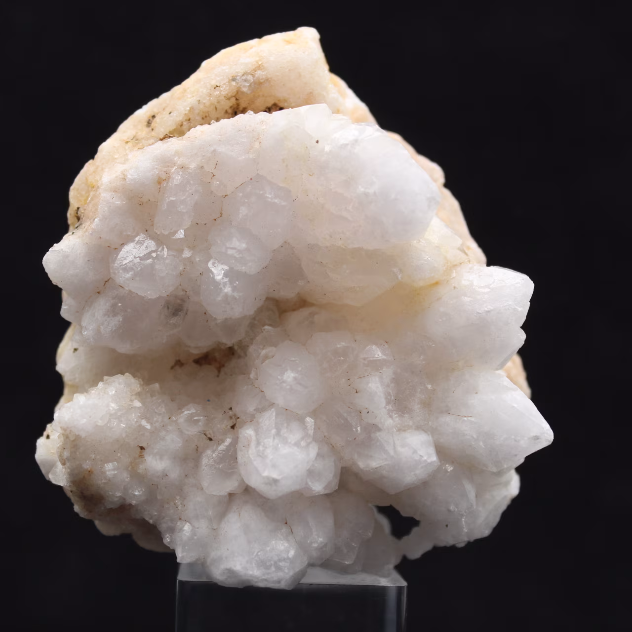 Crystallization of flower quartz originating from Morocco