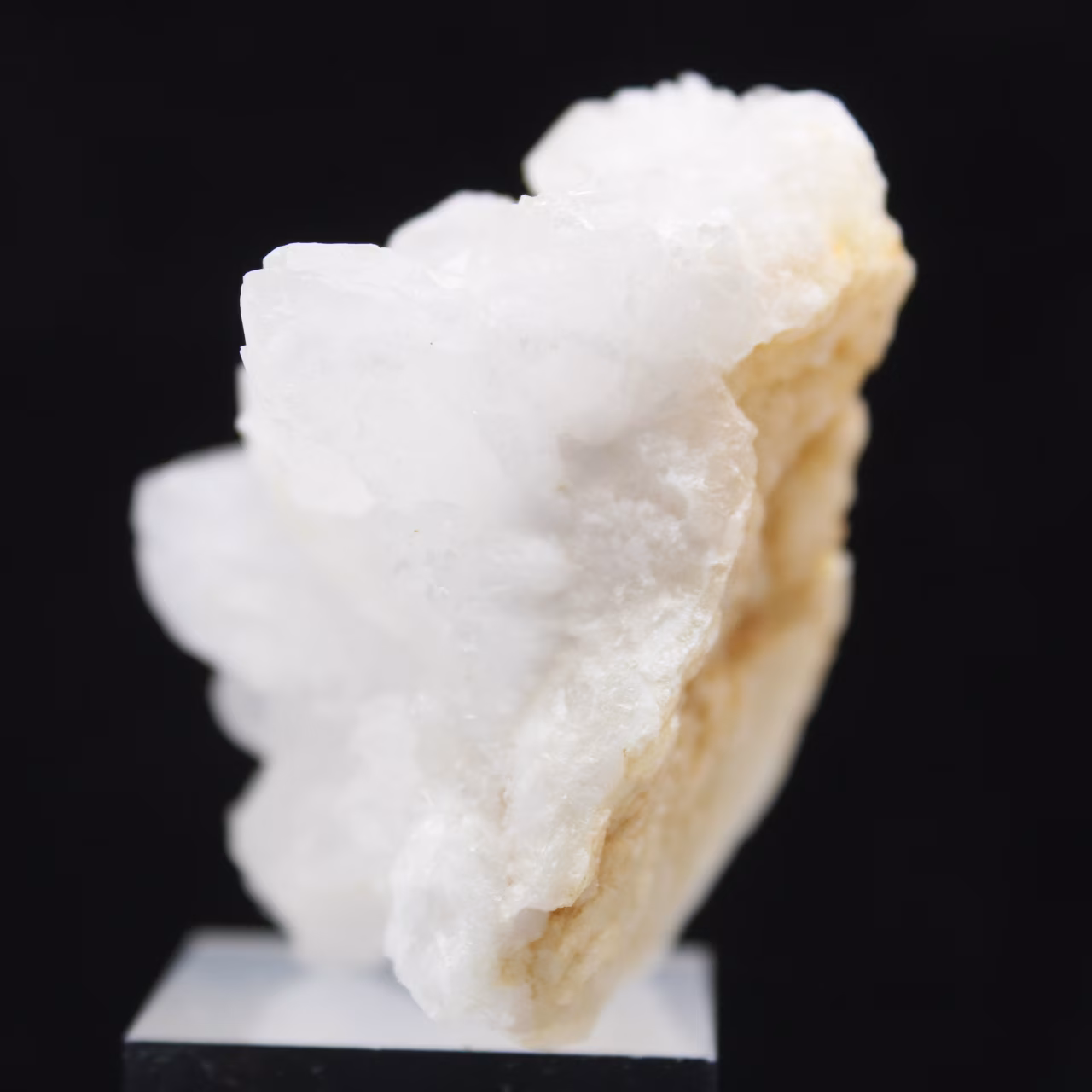 Moroccan flower quartz with light crystallization