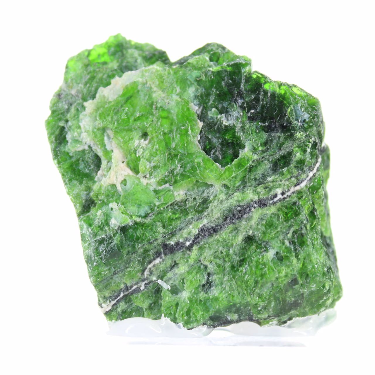 Raw natural chromiumdiopside, green specimen from Finland, 80 g