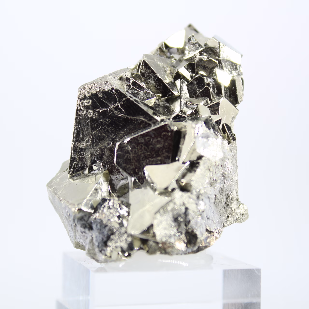 Natural octahedral pyrite stone – Origin: Peru