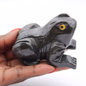 Decorative frog in Bolivian steatite stone